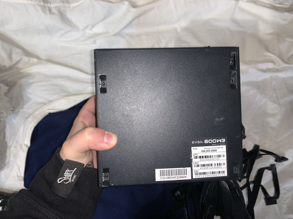 Блок питания EVGA 600 W3