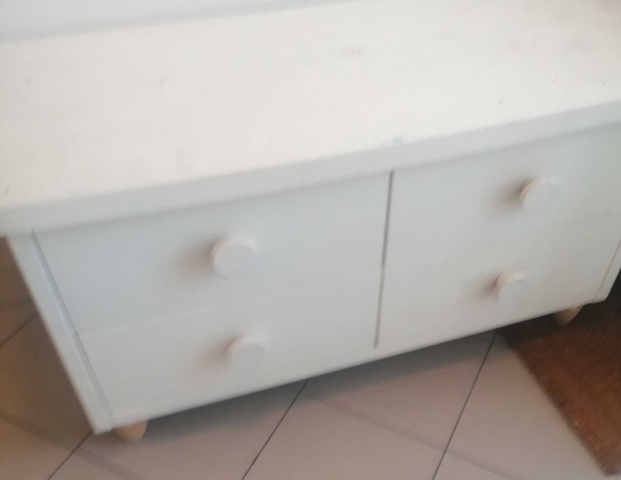 Komoda z szufladami