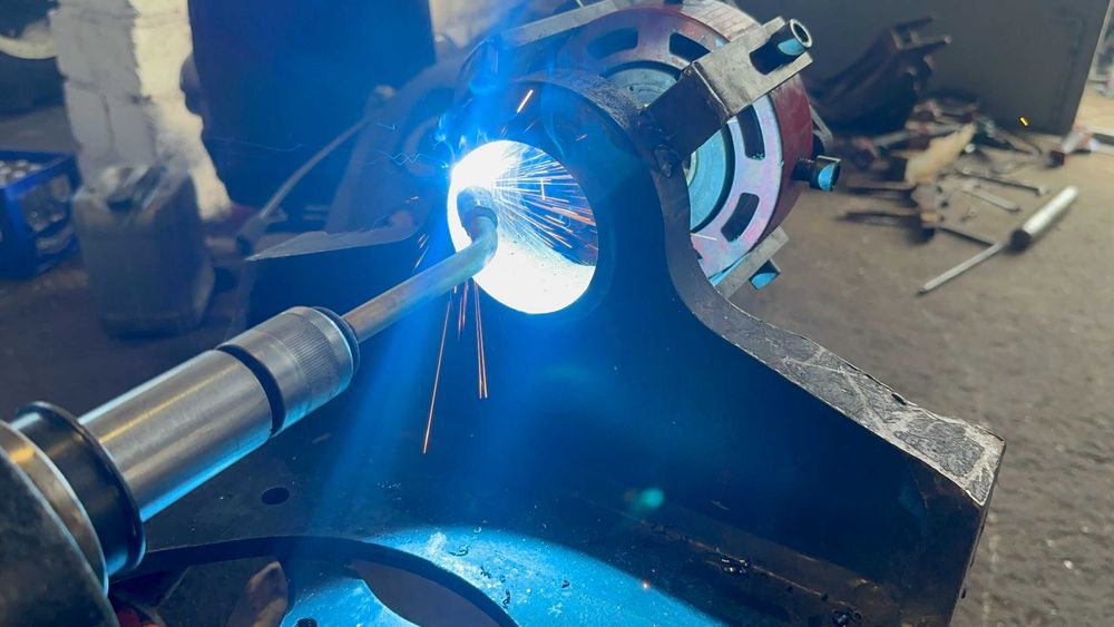 Tulejowanie Wytaczanie Regeneracja Otworów Koparek Serwis Maszyn