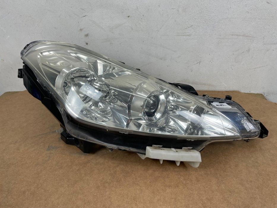 Lampa Prawa Przód Xenon Peugeot 4007 Kompletna Europał