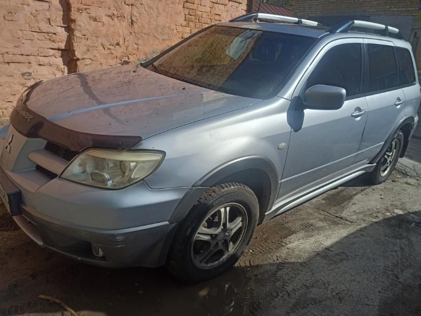 MITSUBISI OUTLENDER 2006 2,4 полный привод  БЕНЗИН/ГАЗ АВТОМАТ