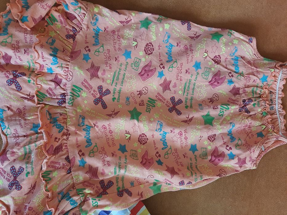 Sukienki 104 5 szt dziewczynka