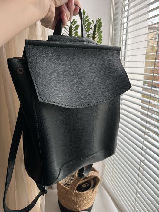 Рюкзак з еко-шкіри зелений