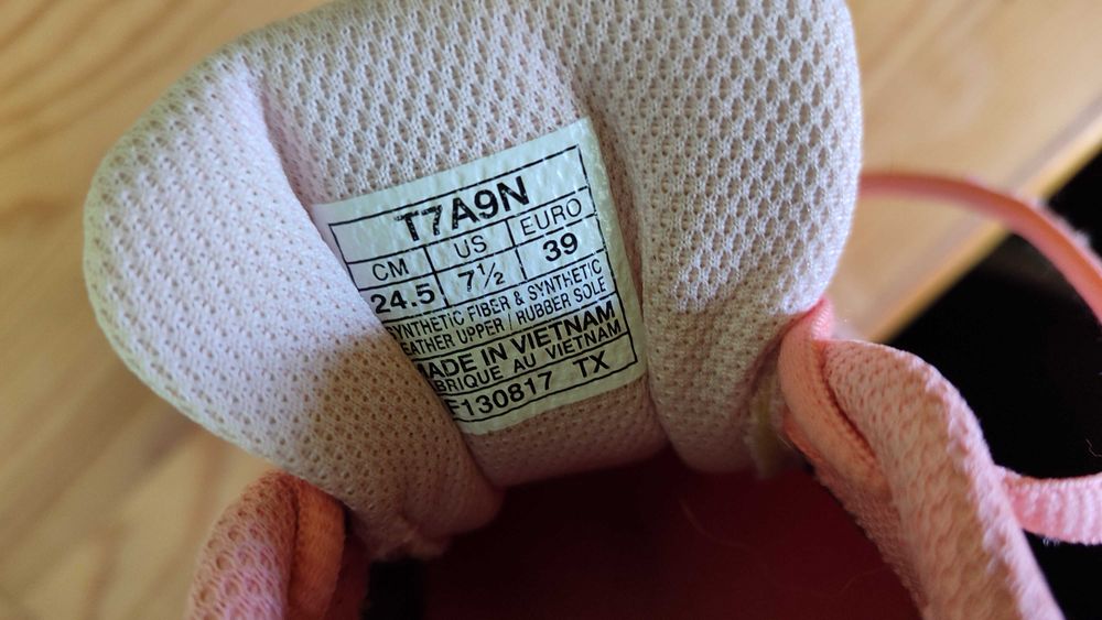 Кроссовки Asics GT-1000 39р. стелька 25 см.