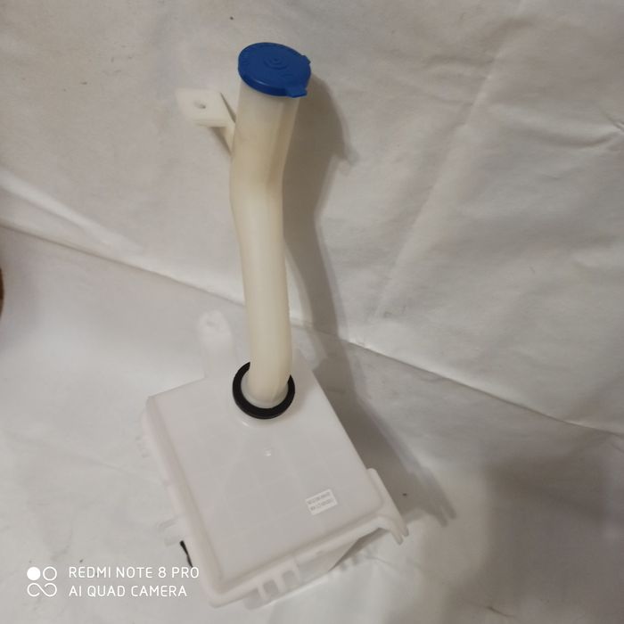 Бачок омывателя омивача Hyundai Accent 3 Акцент