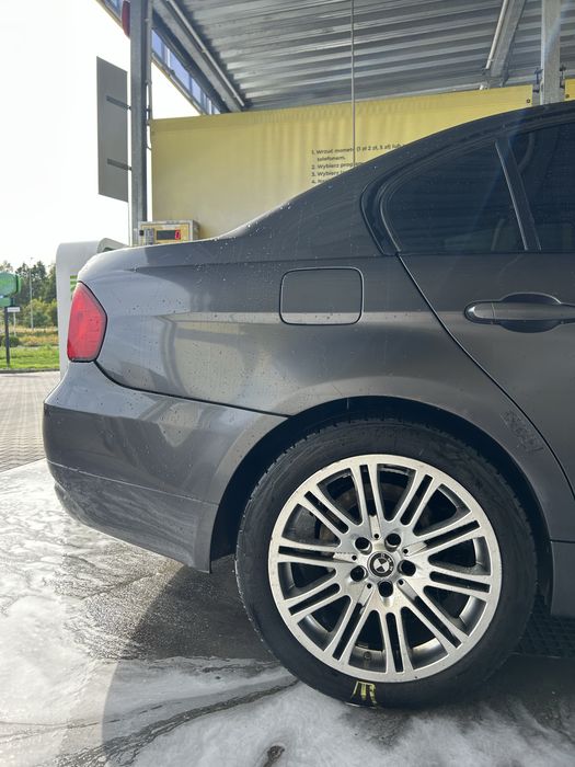 sprzedam lub zamienie bmw e90 2005 przedlift 2.0diesel