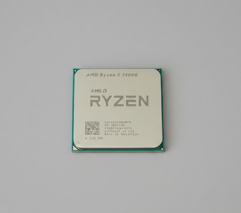Ryzen 5 2400G (tray) Vega 11