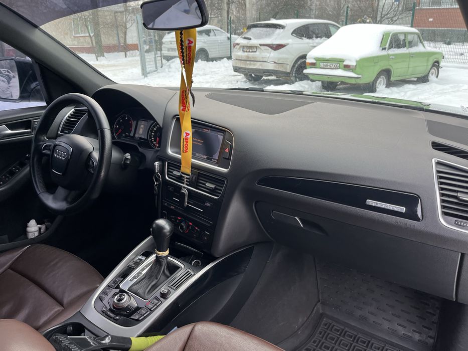 Audi Q5 2012 г.в 2.0 ТДІ дизель. Готов рассмотреть обмен