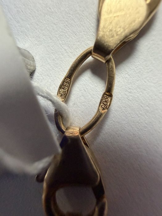 Золотая цепочка красивая широкая