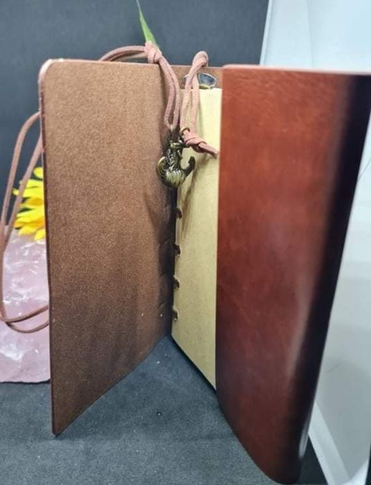 Bloco de bolso estilo medieval