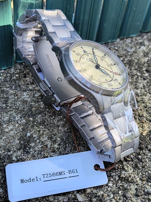 Relógio (NOVO) em Titânio e Safira.