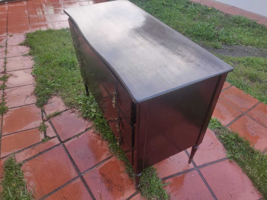 comoda de madeira antiga