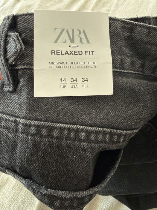 Джинси Zara, relaxed fit, розмір 44