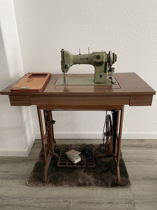 Maquina de costura Oliva