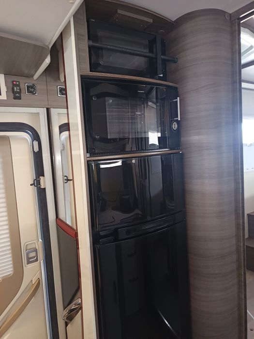 Autocaravana McLouis 80G com apenas 24500 km