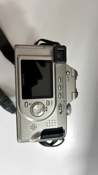 Фотоапарат Panasonic Lumix  dmc-fz20