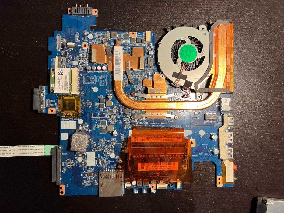 Części do laptopa SONY WIO SVF153A1YM