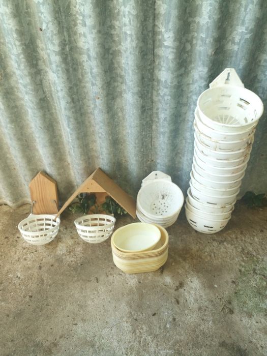 Ninhos  e bebedouros