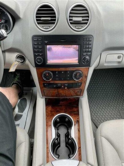 Mercedes-Benz M-Class ML 350 4MATIC      2011