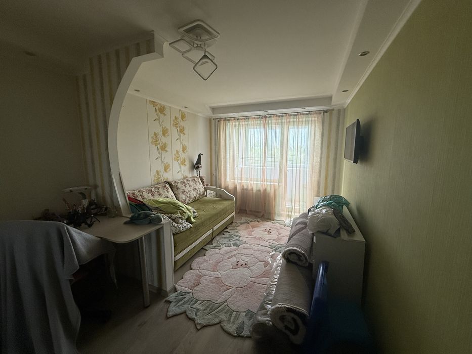 Продам 3-к квартиру в Шевченківському районі, вул. Чарівна