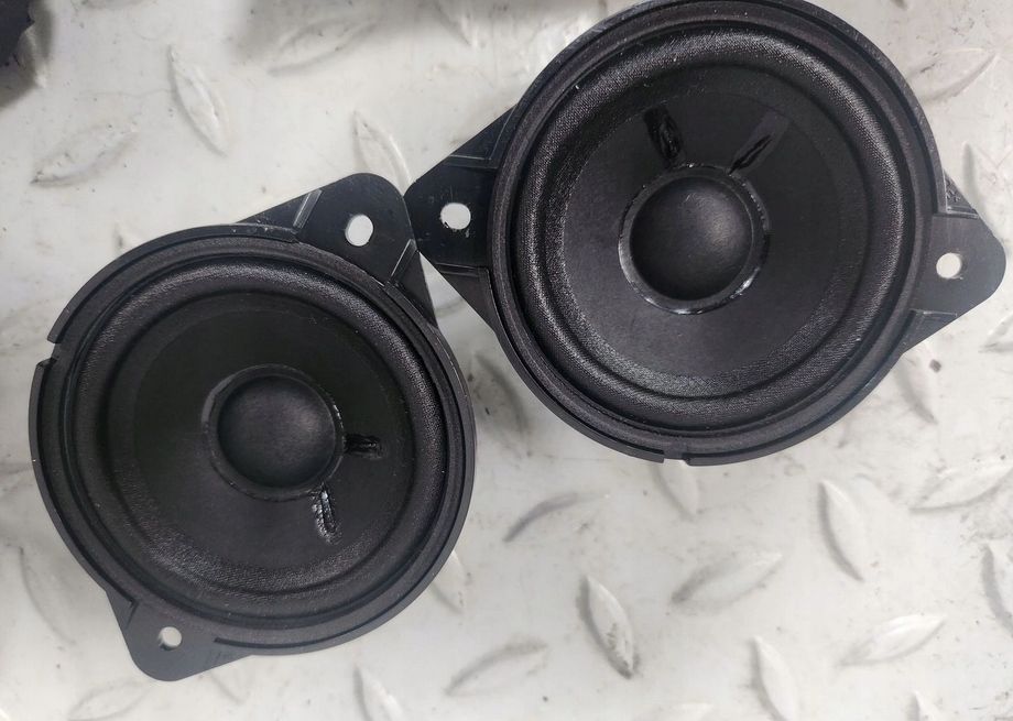 audi a4 b8 kombi nagłośnienie głosniki bang olufsen