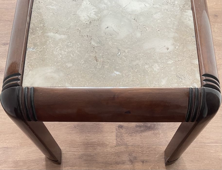 Mesa de sala.