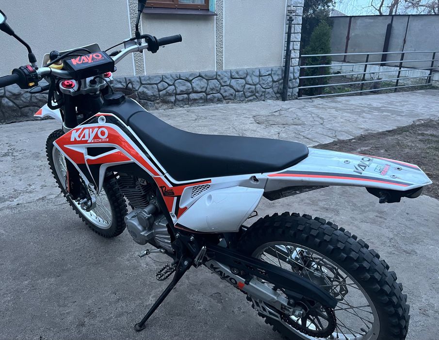 Продам мотоцикл ендуро KAYO Skybike T2