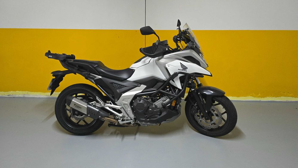 Honda nc 750x branca como nova