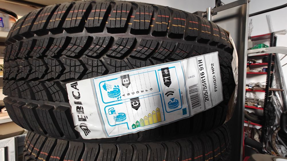 Komplet opon Dębica Frigo HP2