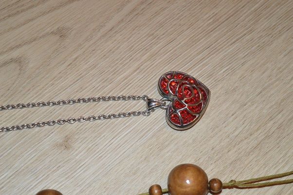 Sprzedam biżuterie.