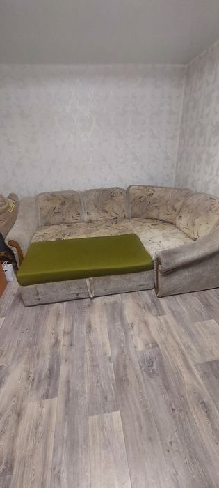 Продам угловой диван