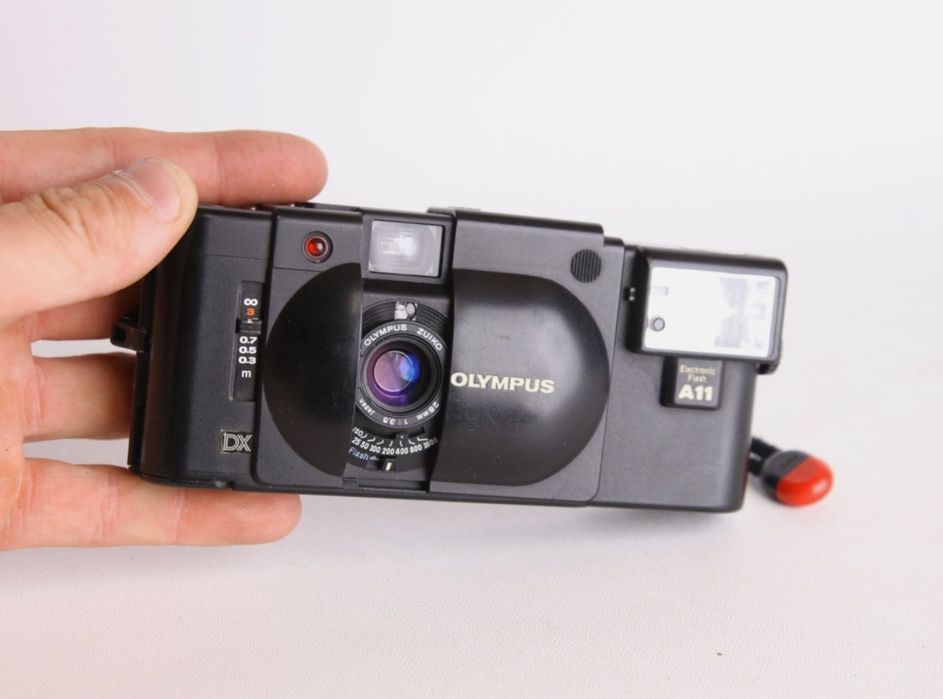 Olympus xa4 + flash A11