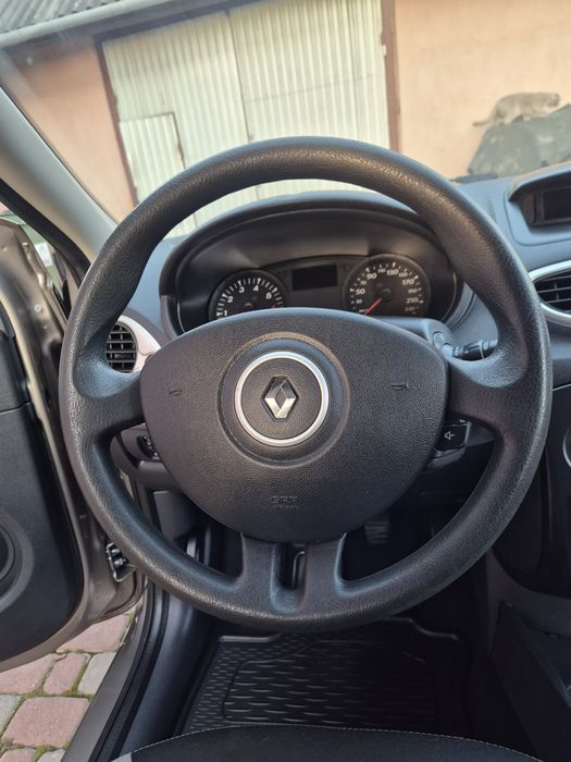 Продається свіжопригнаний автомобіль Renault Clio 2012  рік