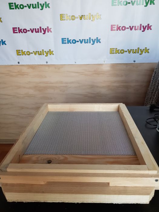 Дно съемное под сетку, сетчатое дно для улья, улика, вулика
