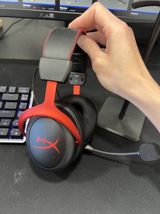 Selling HyperX Cloud II Wireless64586016959233121