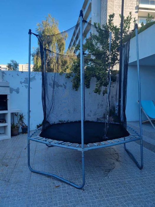 Trampolim Hexagonal 240