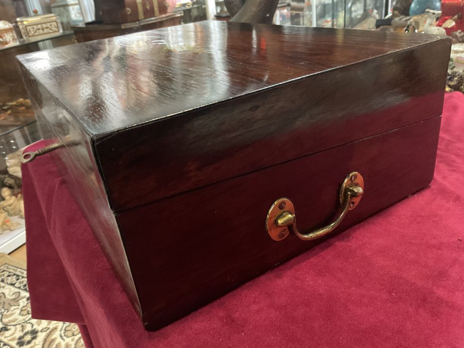 Caixa escritório Ingles mahogany 36x25x12,5 cm ,