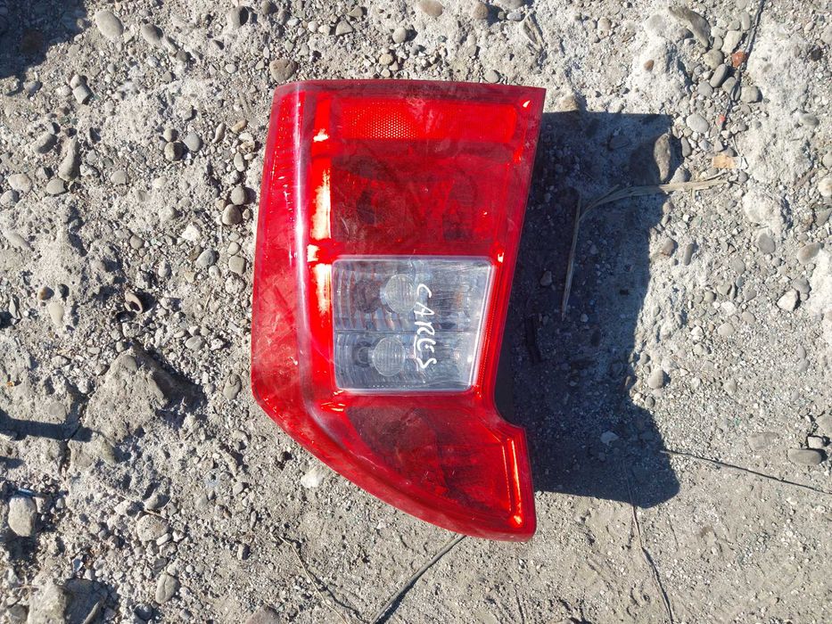 Lampa prawa tyl tylna kia carens 3