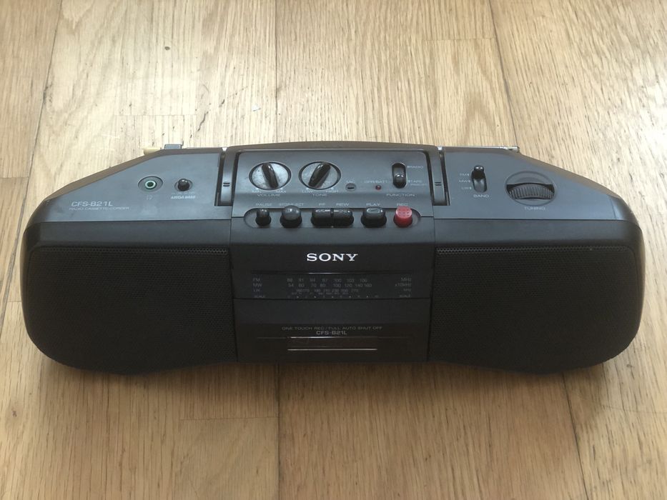 Radio com leitor de cassete SONY