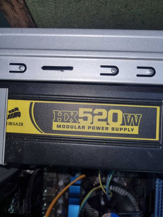 Komputer PENTIUM I5