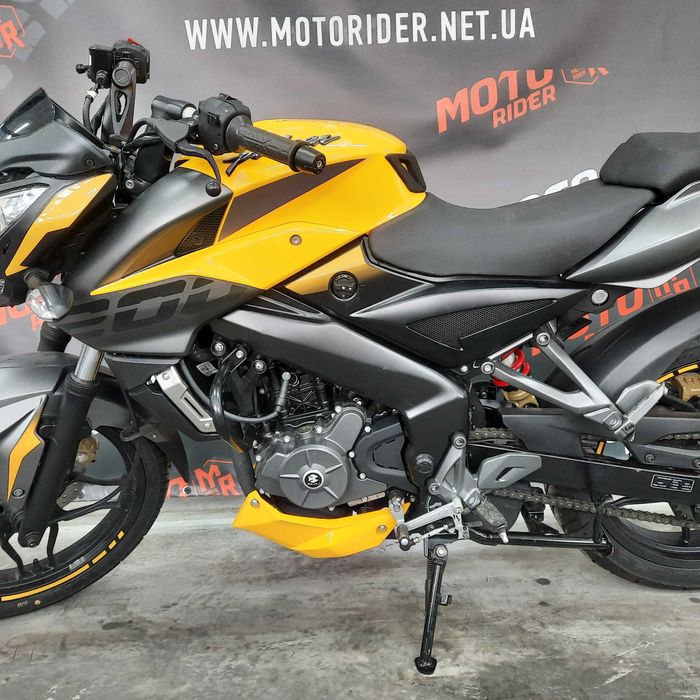 Баджадж Bajaj Boxer