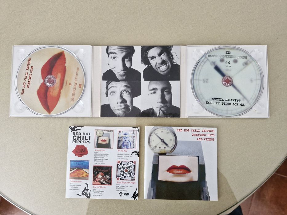 CD + DVD Red Hot Chili Peppers, Greatest Hits and Vídeos