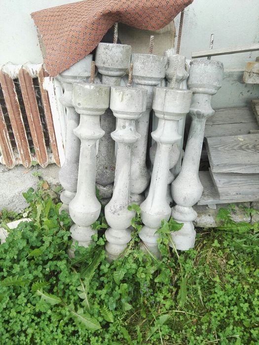 Бетонні балясини