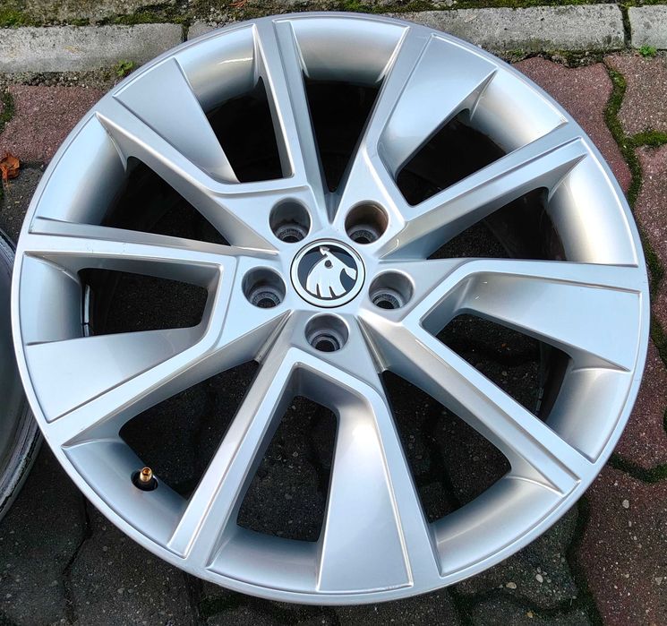 Alufelgi 17 5x100 Org Skoda Kamiq Rapid Scala Fabia VW Polo T-Cros Seat Ibiza Audi A1