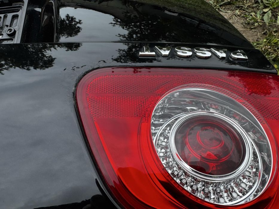 Кришка багажника, ляда, кляпа, Volkswagen Passat B6, Крышка багажника