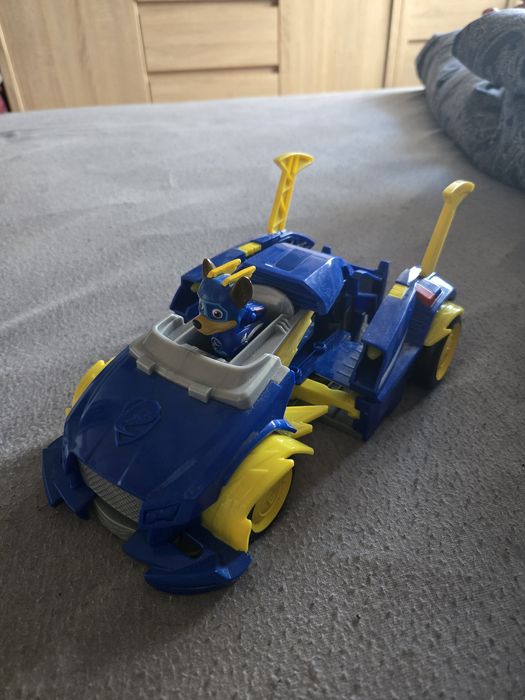 Pojazd transformers psi patrol Chese