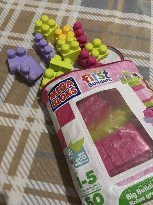 Іграшки для дівчинки