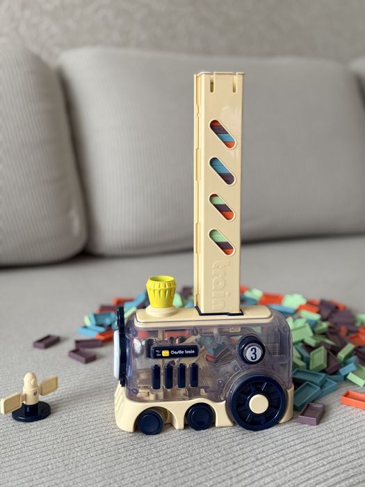 Поїзд-доміно автоматичний+ 302 фішки, музичний потяг, поезд домино