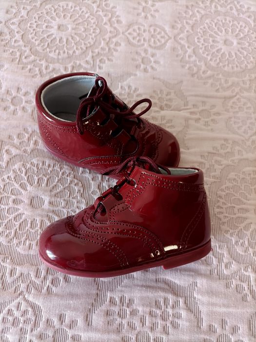 Botinha de verniz n20 rigorosamente novas