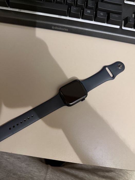 Apple Watch 9 GPS 45mm koperta z aluminium (północ) + pasek sportowy M/L (północ) (CPO)